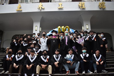 18圖片